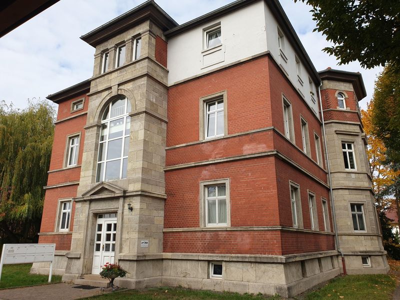 Charmante 2-Zi-Wohnung mit 2 Balkonen und Gartenzugang in Meiningen
